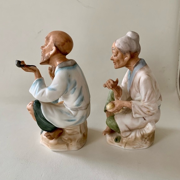 Vintage Pair Hand Painted Porcelain Asian Figurines - Picture 6 of 13